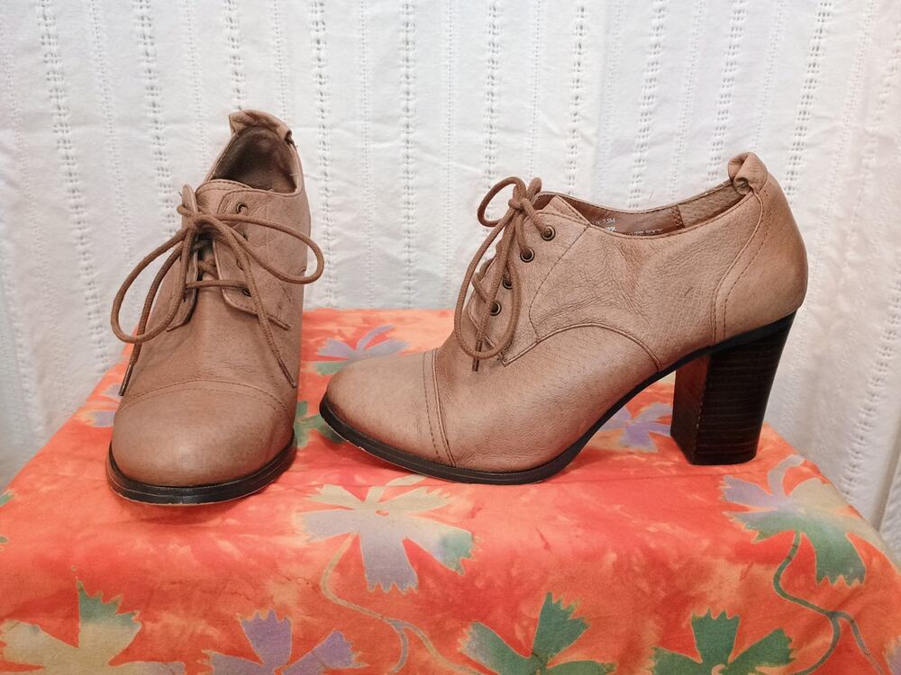 Steve Madden Calmdwn Brown Leather Lace Up Oxford Booties Chunky Heel Size 7.5